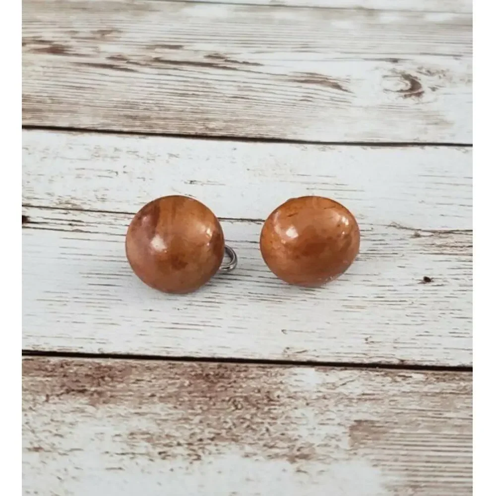 Vintage Screw On Earrings - Woodgrain Style Tan / Brown Domed Circle 5/8